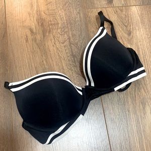 Like New LaSenza Lightly Lined Bra